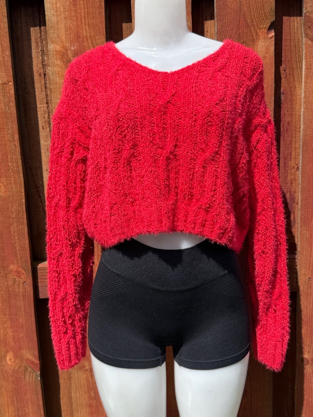 Cupcake Clothing Red Fuzzy Cable Knit Cropped Pullower Sweater Medium M